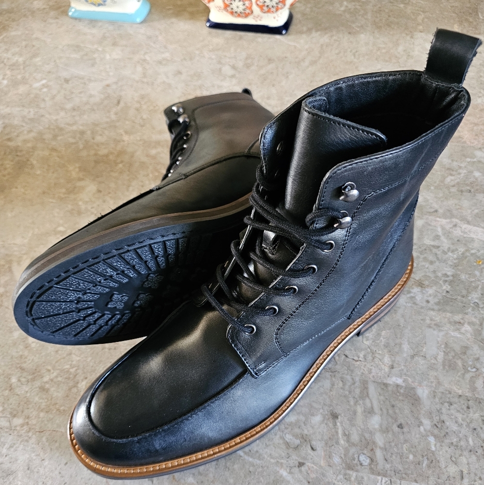 Express Brogue leather casual Boots color black men's size 12 no Box - Picture 10 of 11